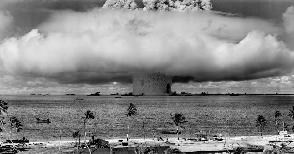 Explosionen auf der Insel Charg
