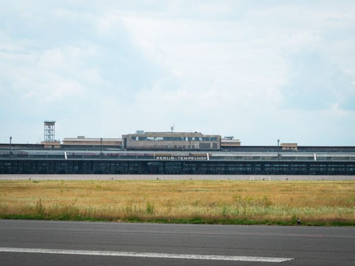 Flughafen BER nach Gefahrgut-Alarm