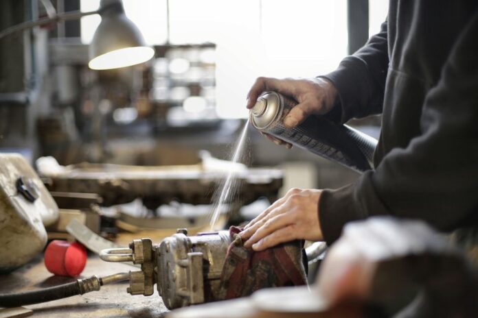 Hochleistungsadditive in der Metallbearbeitung