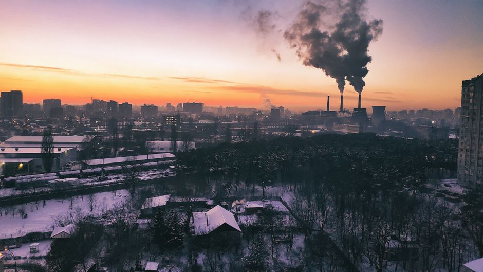 Ukrainian citizens responding to air alert